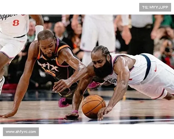 NBA激战回顾:精彩对决与关键时刻全盘点,赛事亮点与球员表现全面分析 NBA激战回顾:精彩对决与关键时刻全盘点,赛事亮点与球员表现全面分析